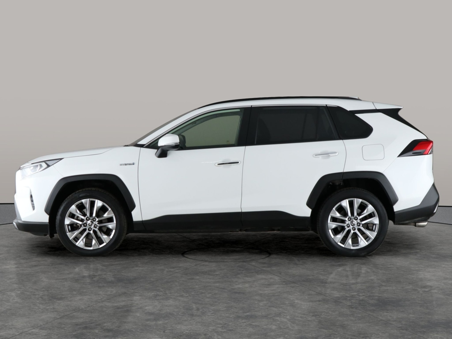 Used Toyota RAV4 2020 for sale - 76475385: Photo 14