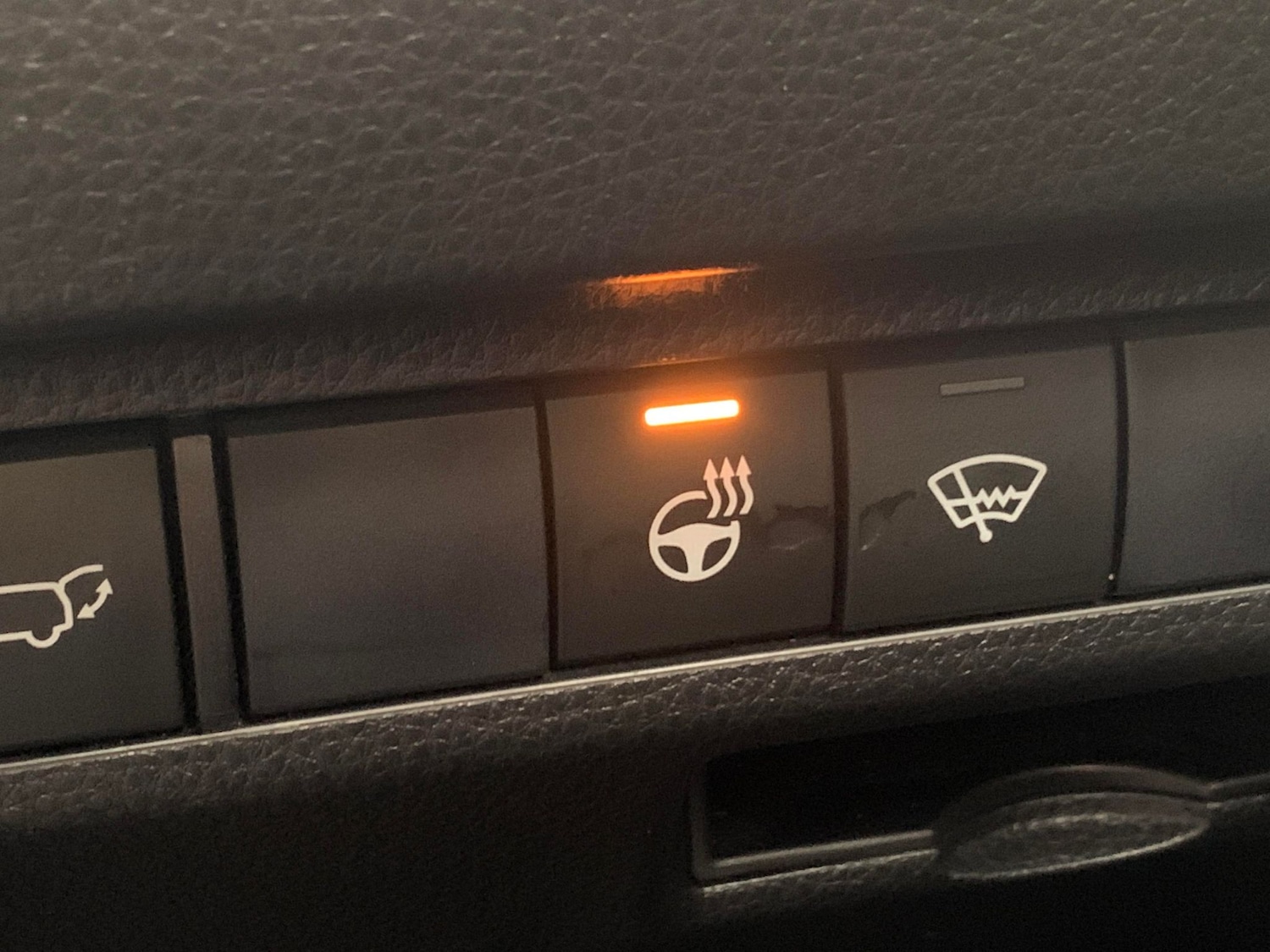 Used Toyota RAV4 2020 for sale - 76475385: Photo 18