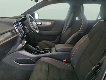 Used Volvo XC40 undefined for sale - 78308140: Photo