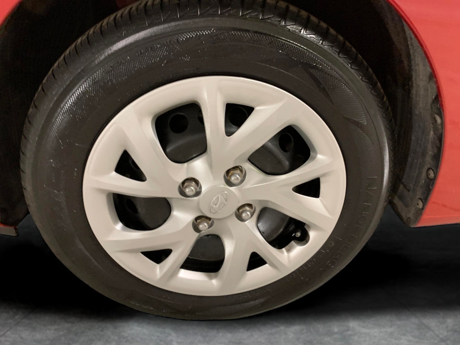 Used Hyundai i10 2019 for sale - 76118147: Photo 19