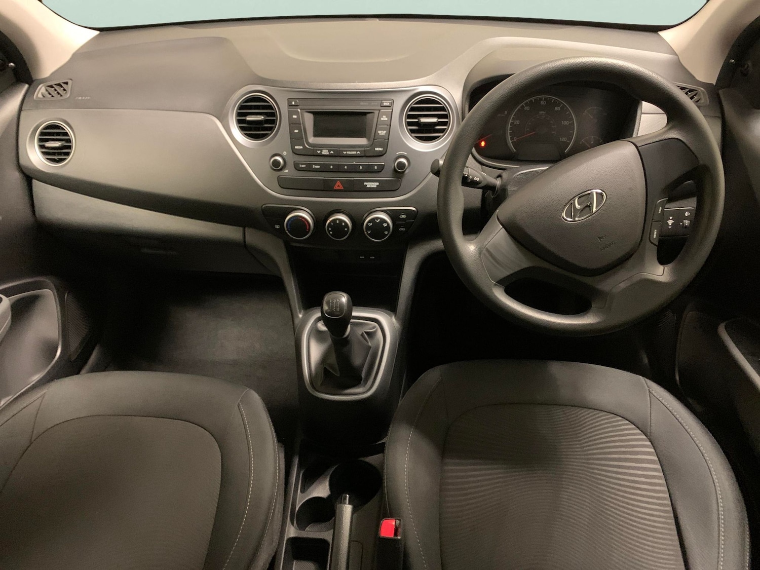 Used Hyundai i10 2019 for sale - 76118147: Photo 6