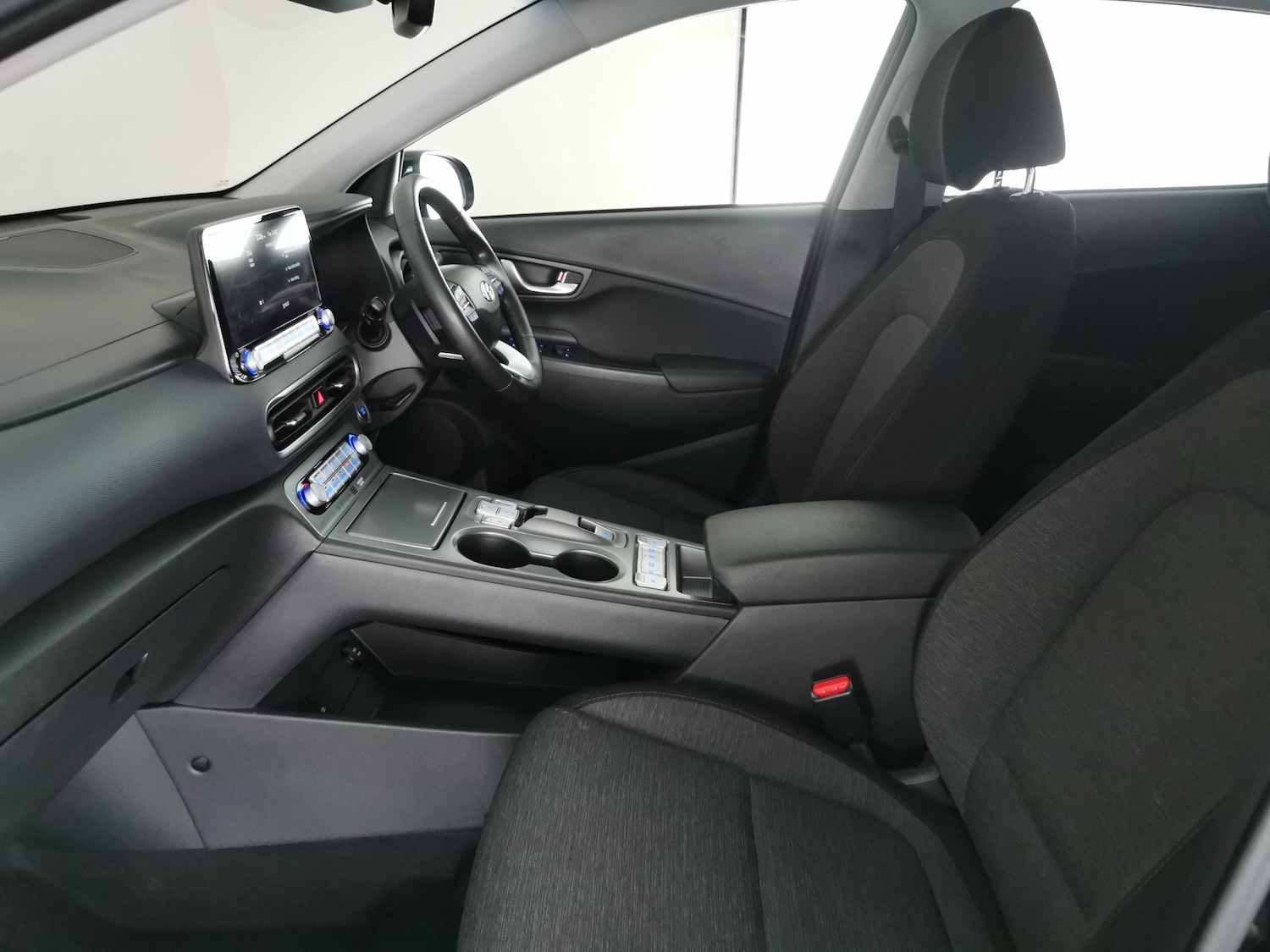 Used Hyundai KONA 2021 for sale - 77653473: Photo 4