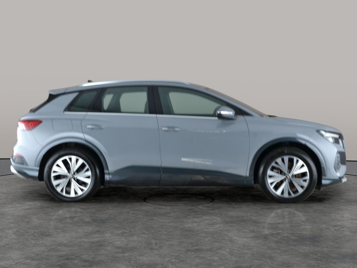 Used Audi Q4 e-tron 2023 for sale - 77337388: Photo 9