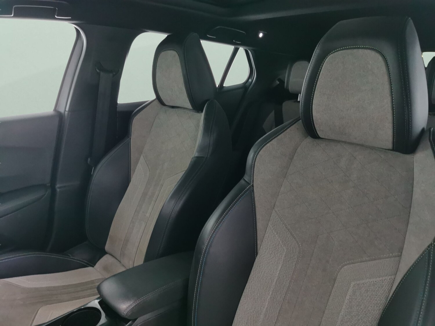 Used Peugeot 2008 2021 for sale - 77833660: Photo 15