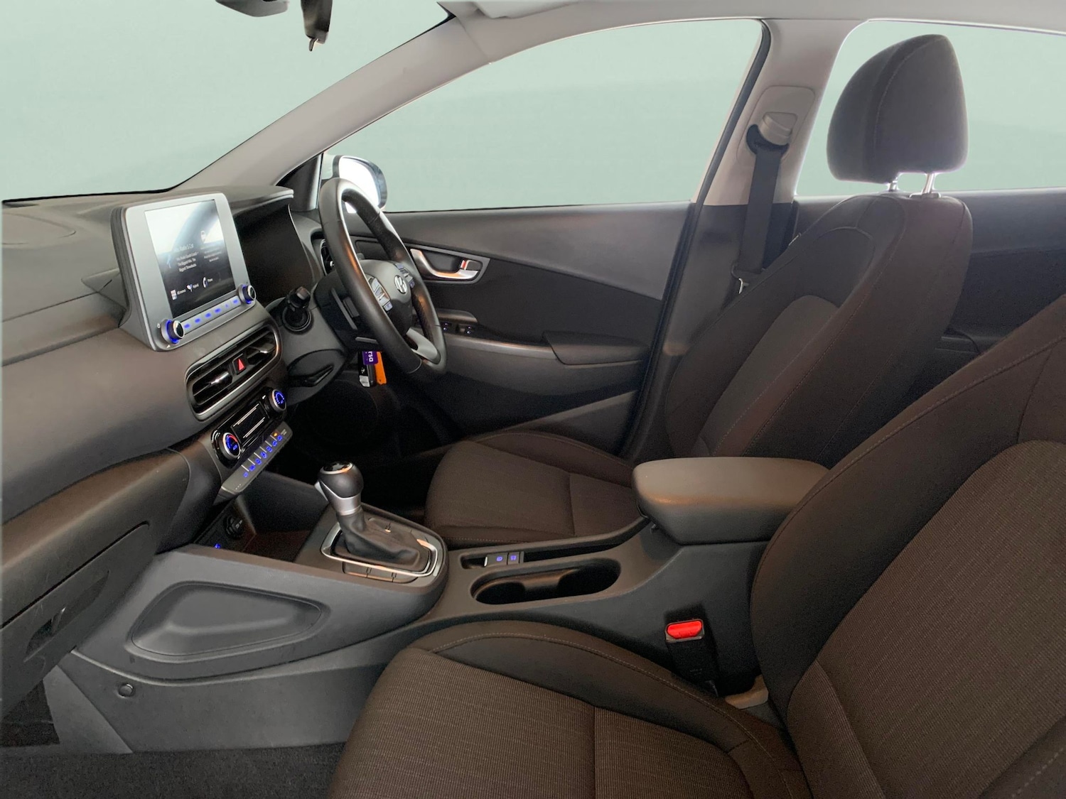 Used Hyundai KONA 2021 for sale - 76971761: Photo 4