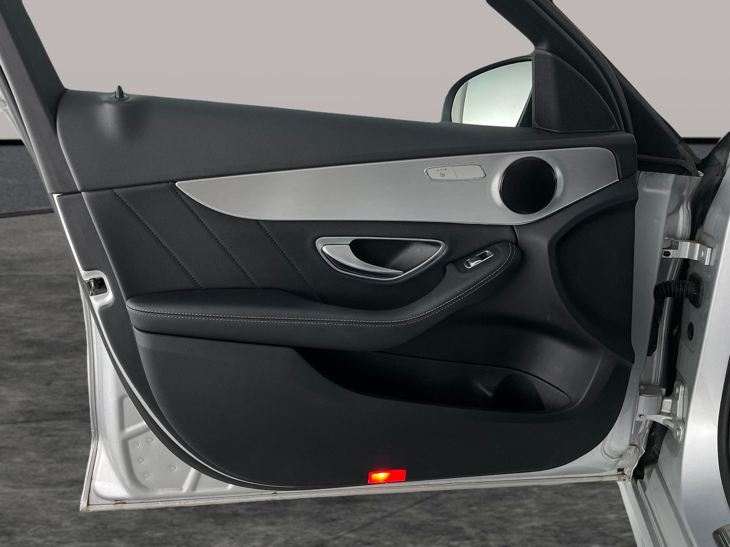 Used Mercedes-Benz C Class 2018 for sale - 76919478: Photo 29