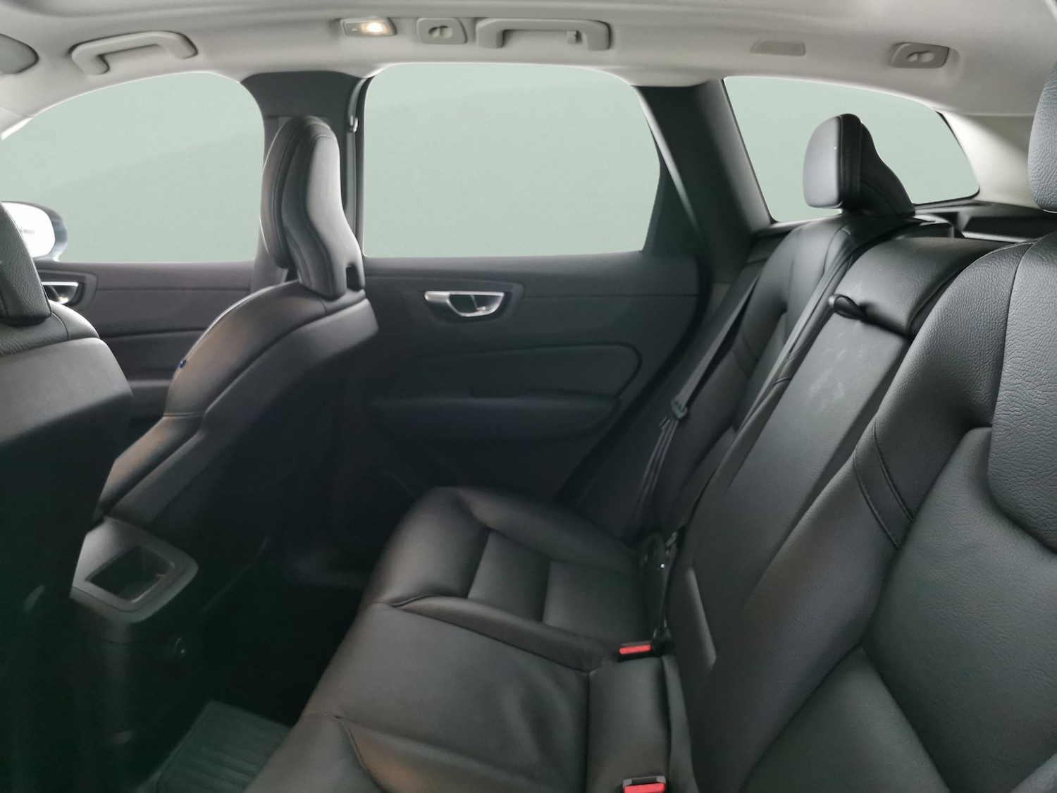 Used Volvo XC60 2022 for sale - 77271975: Photo 29