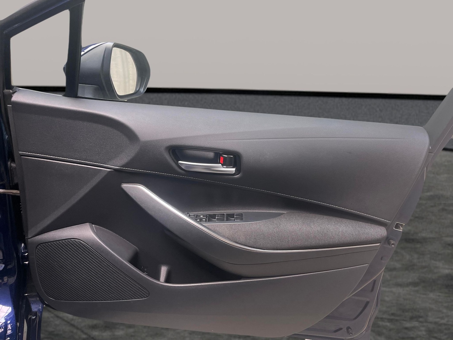 Used Toyota Corolla 2023 for sale - 77701775: Photo 28