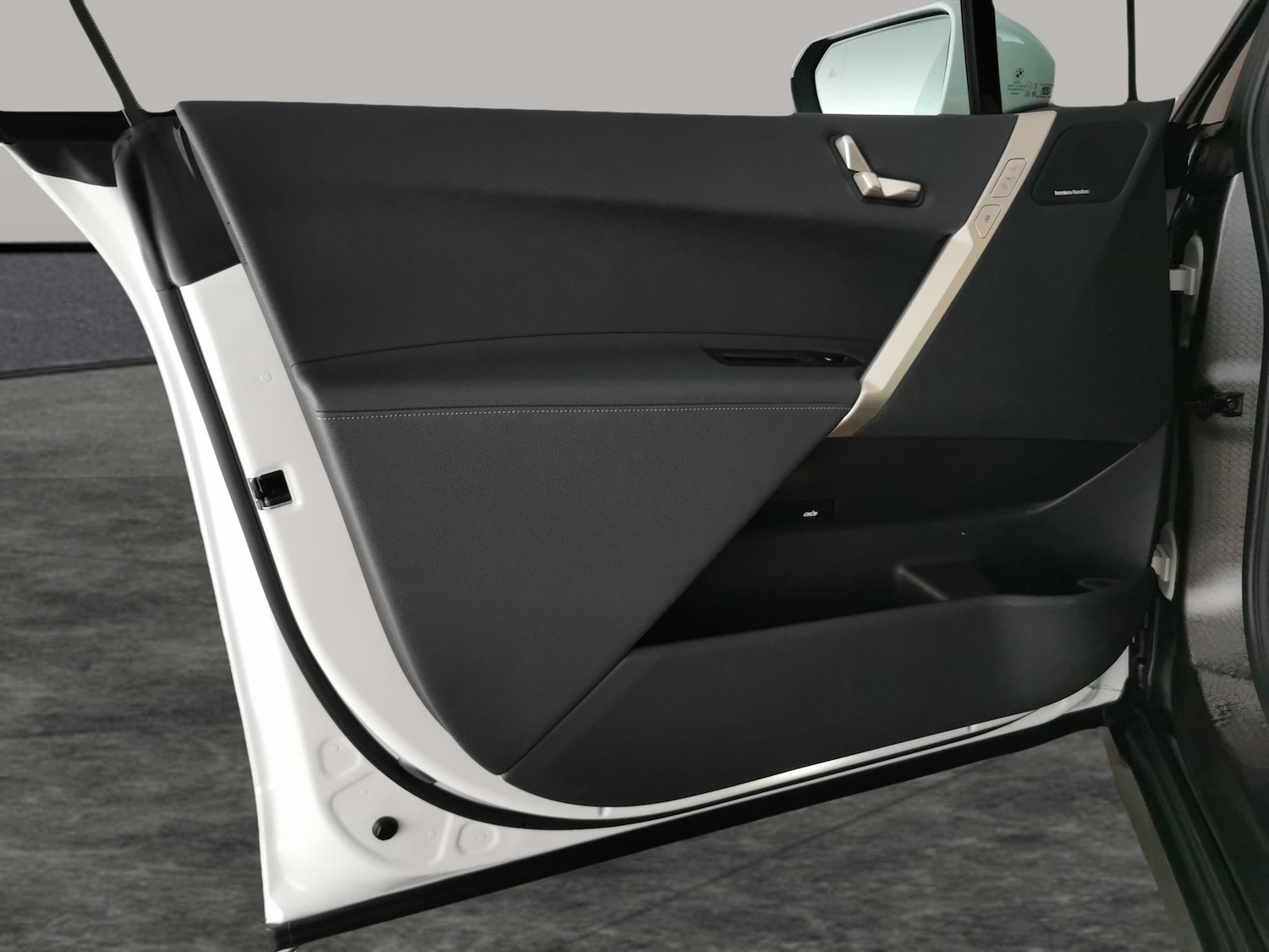 Used BMW iX 2024 for sale - 77592590: Photo 32