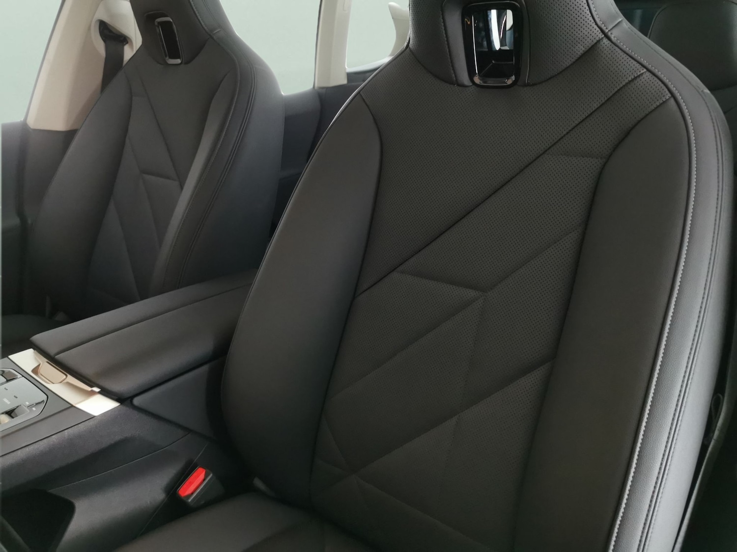 Used BMW iX 2024 for sale - 77592590: Photo 8