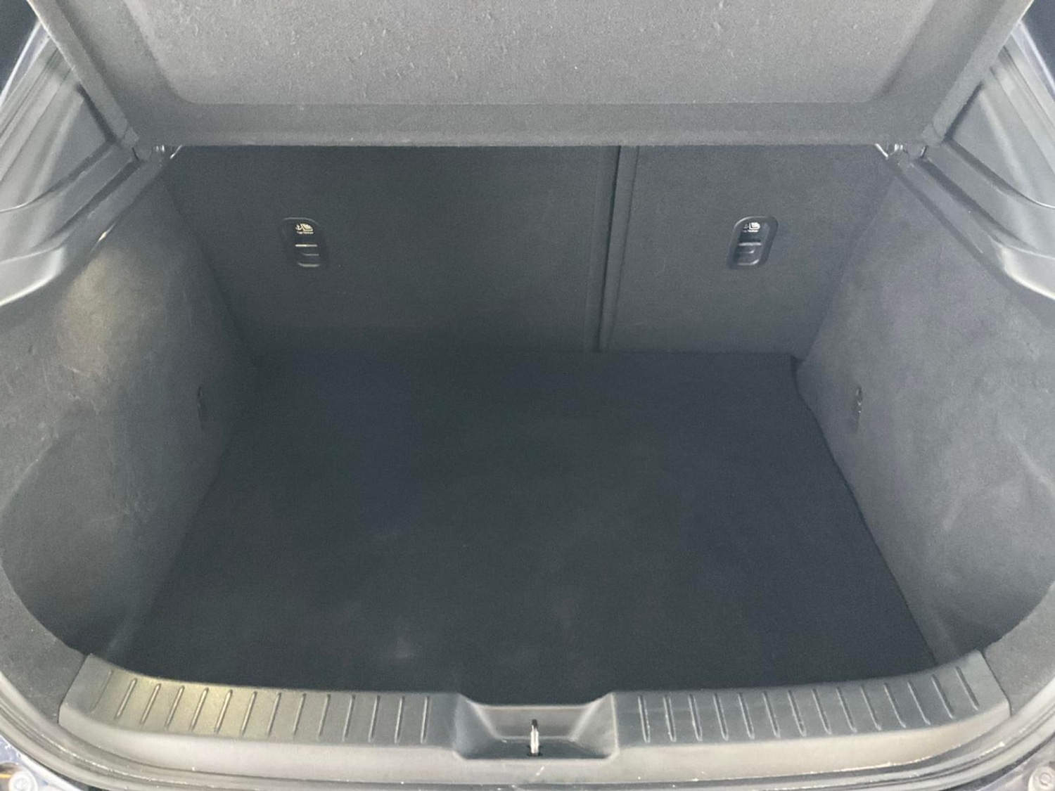 Used Mazda CX-30 2022 for sale - 76184858: Photo 9