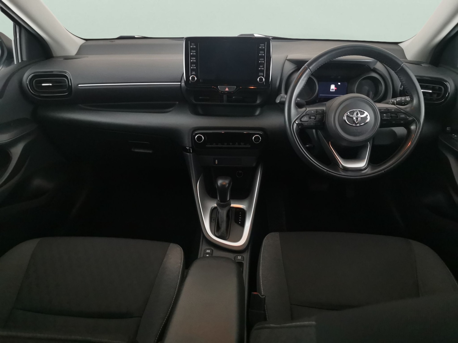 Used Toyota Yaris 2022 for sale - 77149132: Photo 7