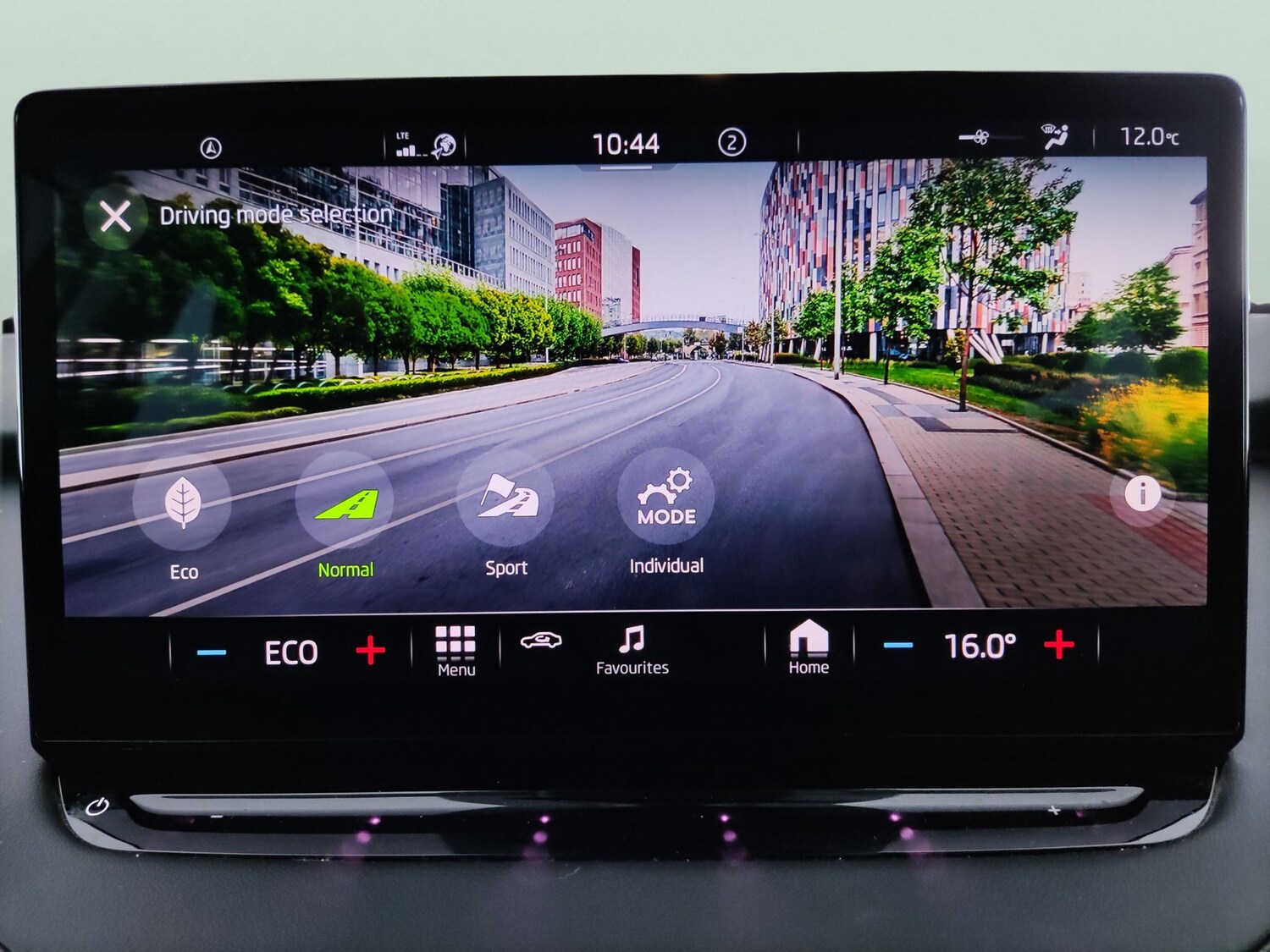 Used Skoda Enyaq 2023 for sale - 78012395: Photo 16