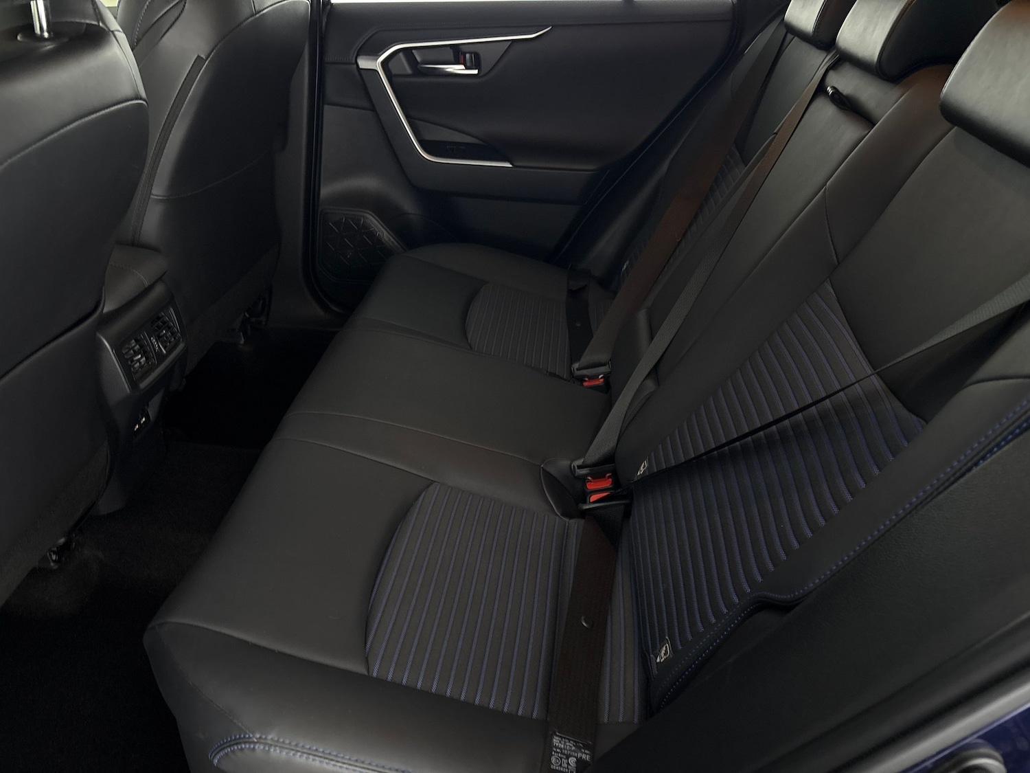 Used Toyota RAV4 2022 for sale - 77665418: Photo 35