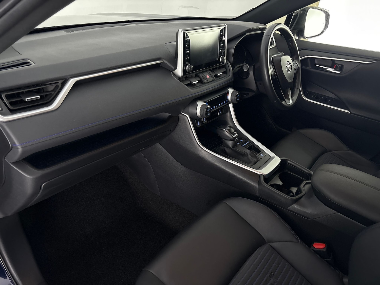 Used Toyota RAV4 2022 for sale - 77665418: Photo 4