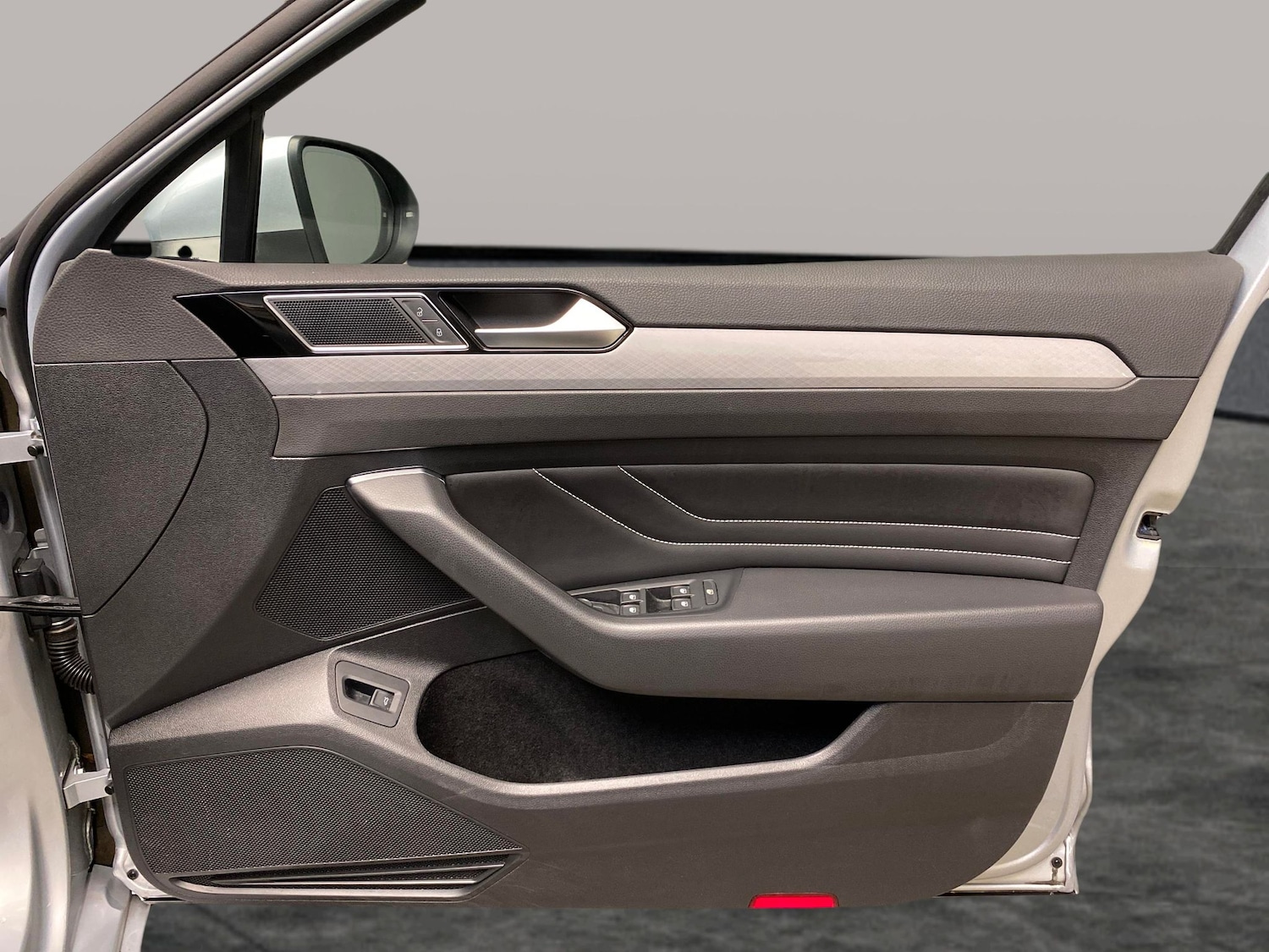 Used Volkswagen Passat 2023 for sale - 78122605: Photo 25