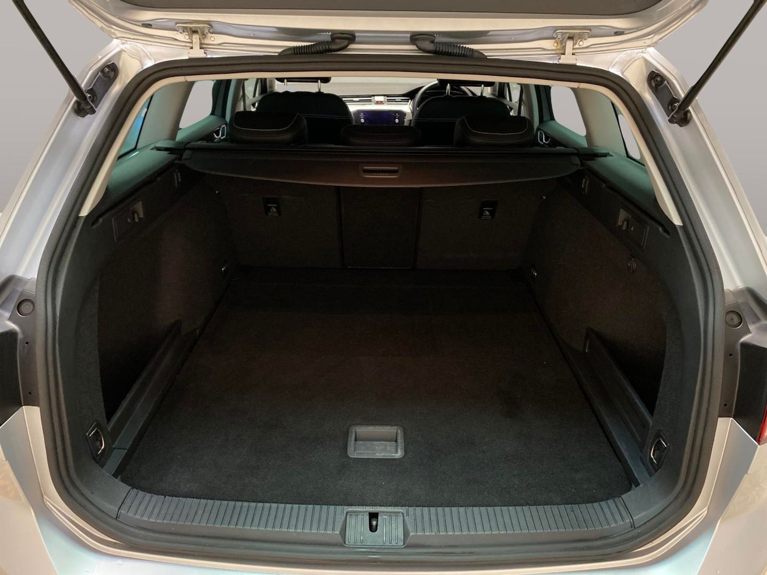 Used Volkswagen Passat 2023 for sale - 78122605: Photo 28