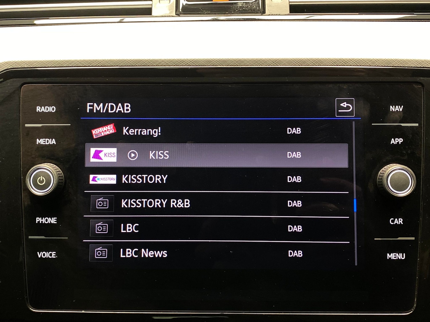 Used Volkswagen Passat 2023 for sale - 78122605: Photo 6