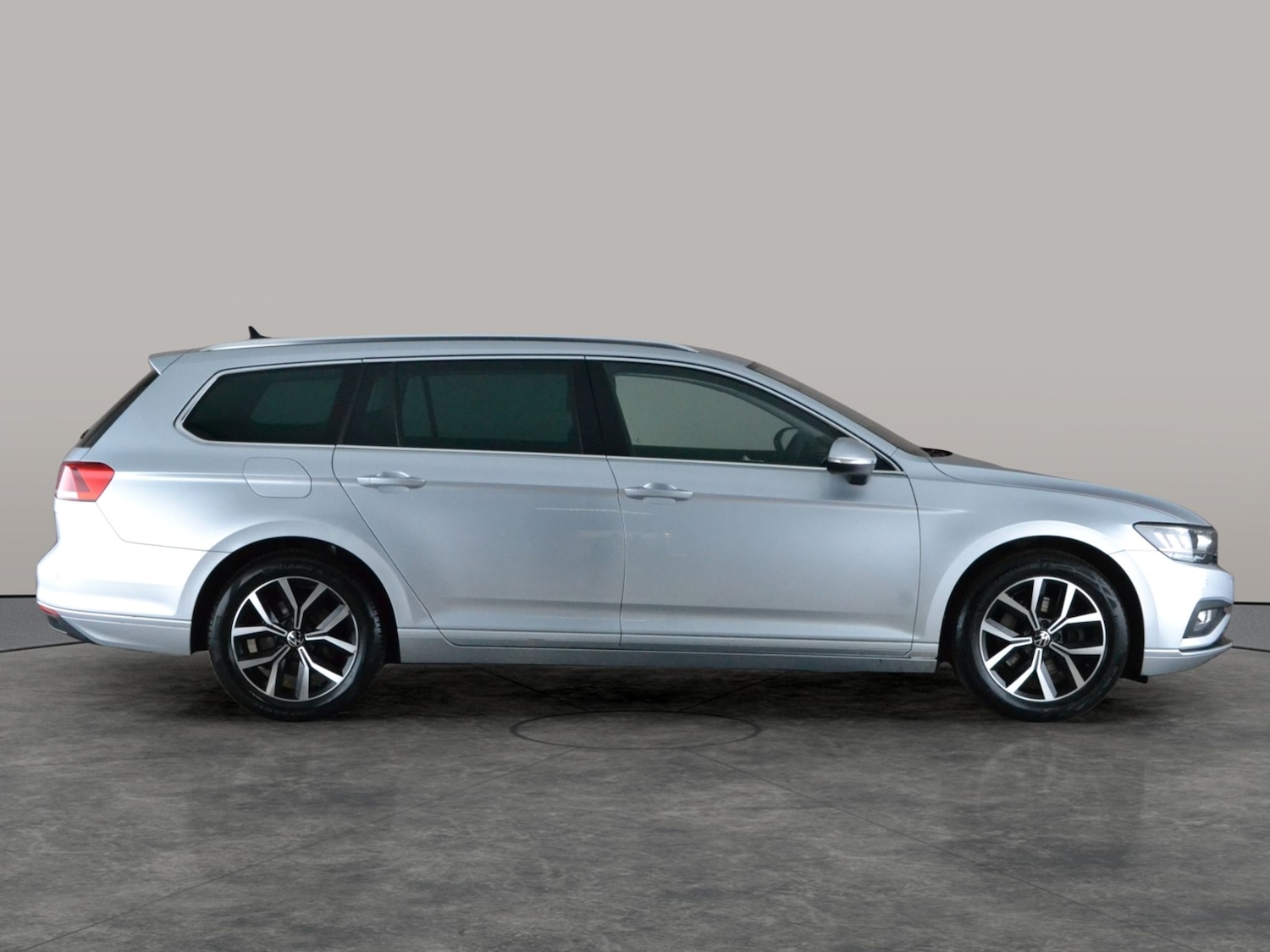 Used Volkswagen Passat 2023 for sale - 78122605: Photo 9
