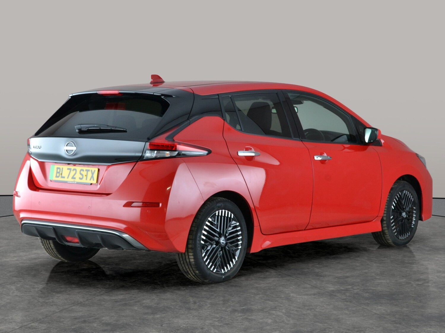 Used Nissan Leaf 2022 for sale - 77856089: Photo 11