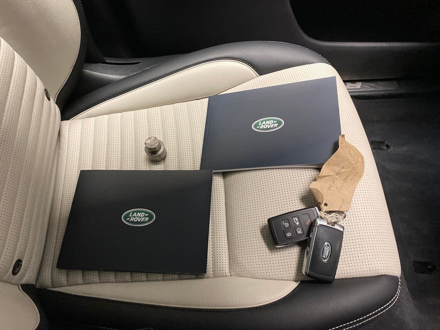 Used Land Rover Discovery Sport 2023 for sale - 78150845: Photo 31