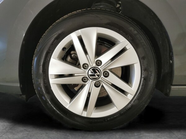 Used Volkswagen Golf 2023 for sale - 76222421: Photo 32