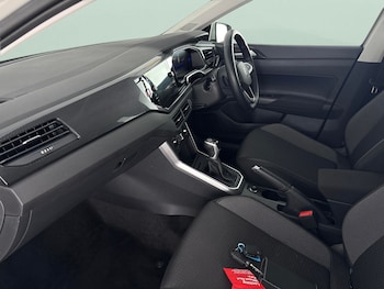 Used Volkswagen Polo 2024 for sale - 77960532: Photo