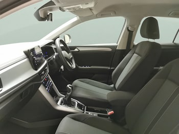 Used Volkswagen T-Roc 2023 for sale - 78915988: Photo