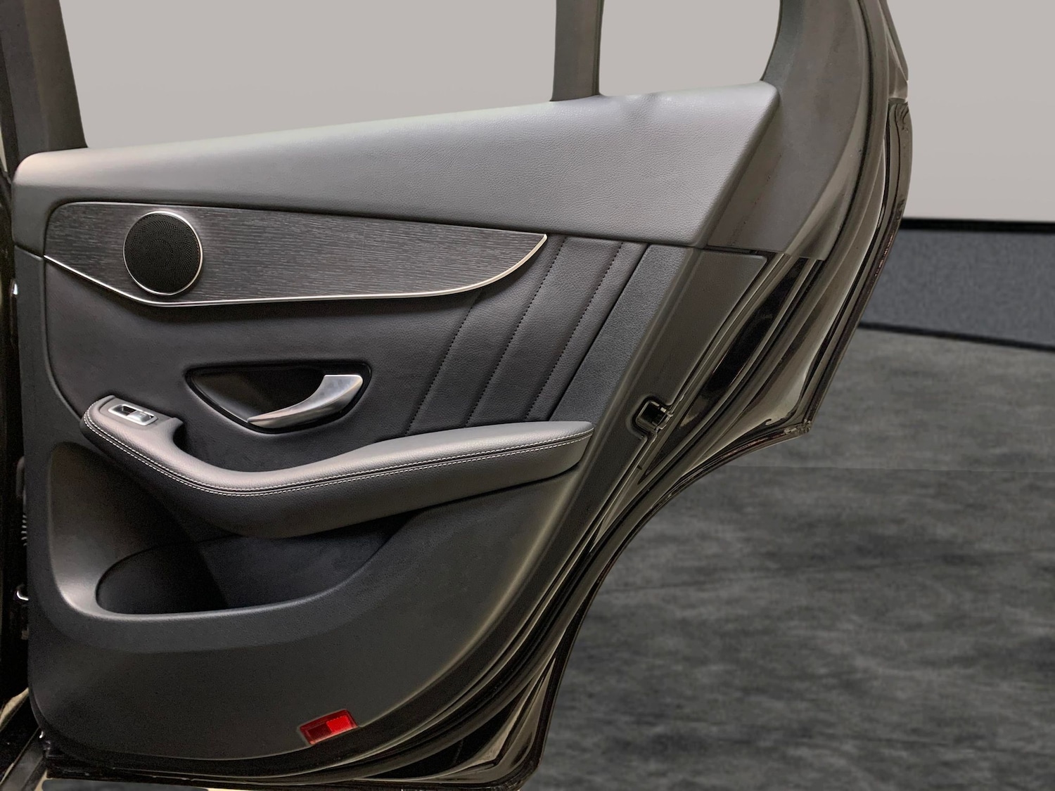 Used Mercedes-Benz GLC 2020 for sale - 77294885: Photo 28