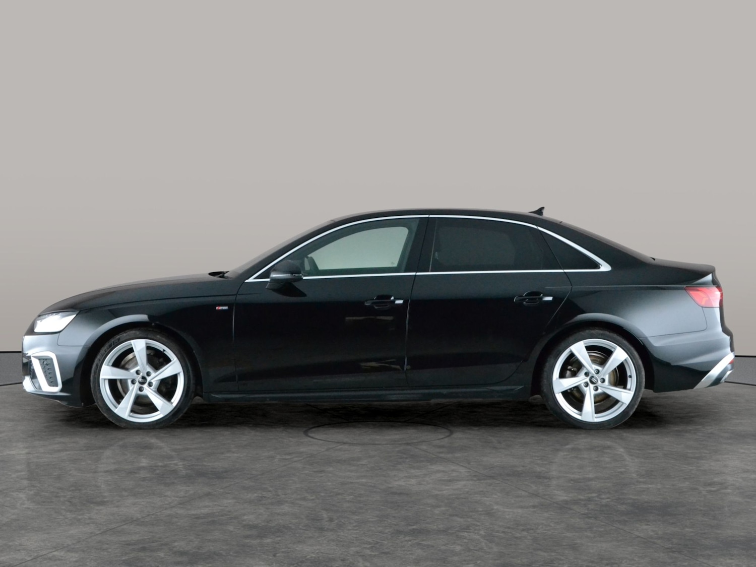Used Audi A4 2023 for sale - 77043626: Photo 12