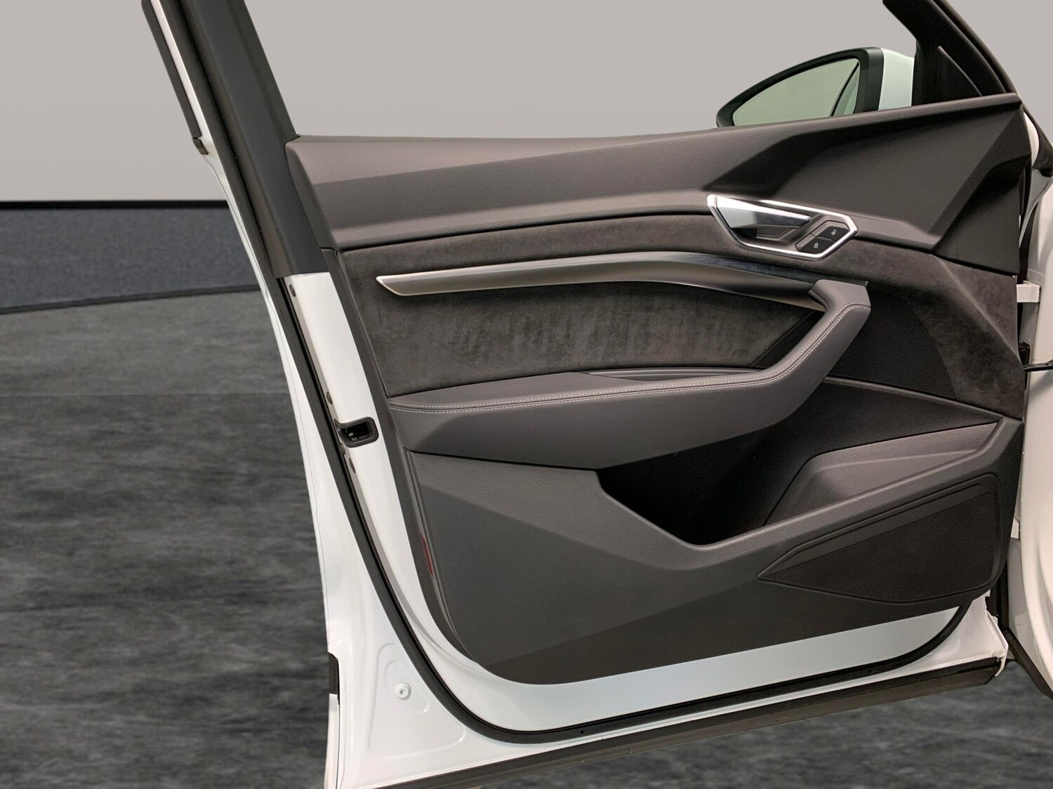 Used Audi e-tron 2020 for sale - 77406783: Photo 27