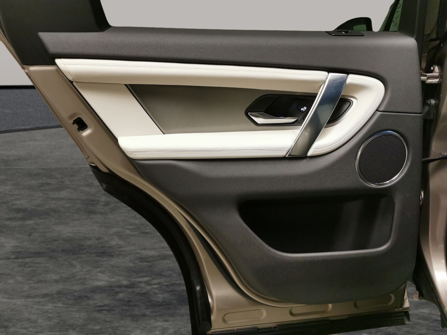 Used Land Rover Discovery Sport 2022 for sale - 77256843: Photo 28