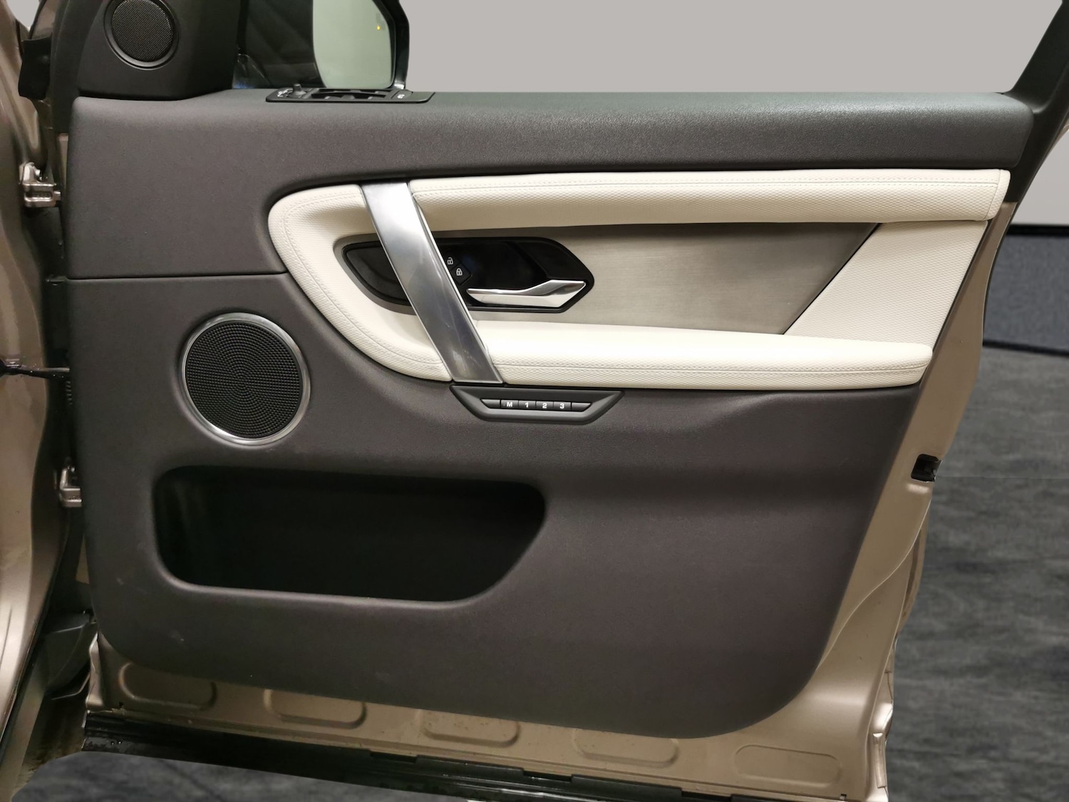 Used Land Rover Discovery Sport 2022 for sale - 77256843: Photo 30