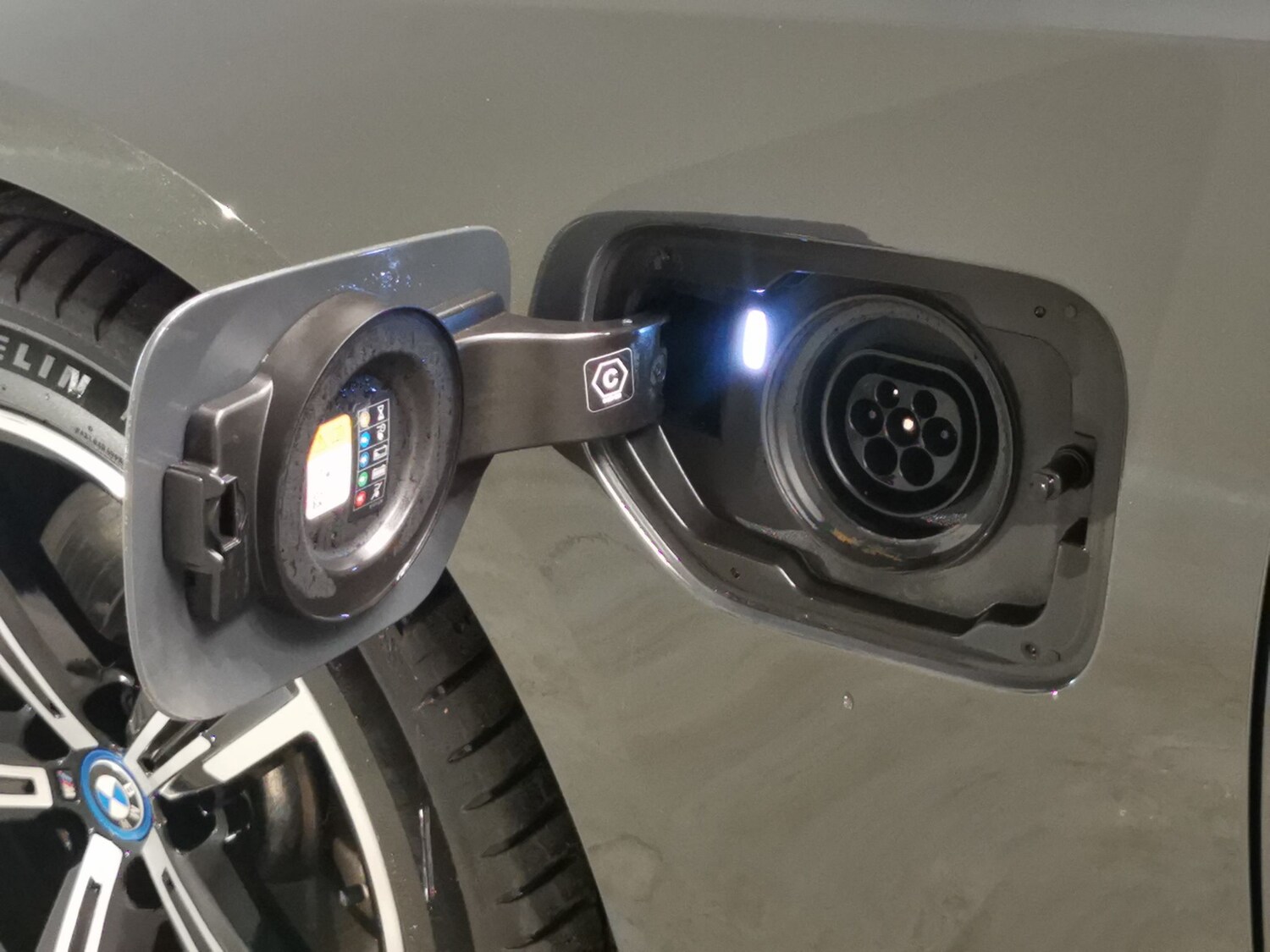 Used BMW 3 Series 2023 for sale - 77674273: Photo 30