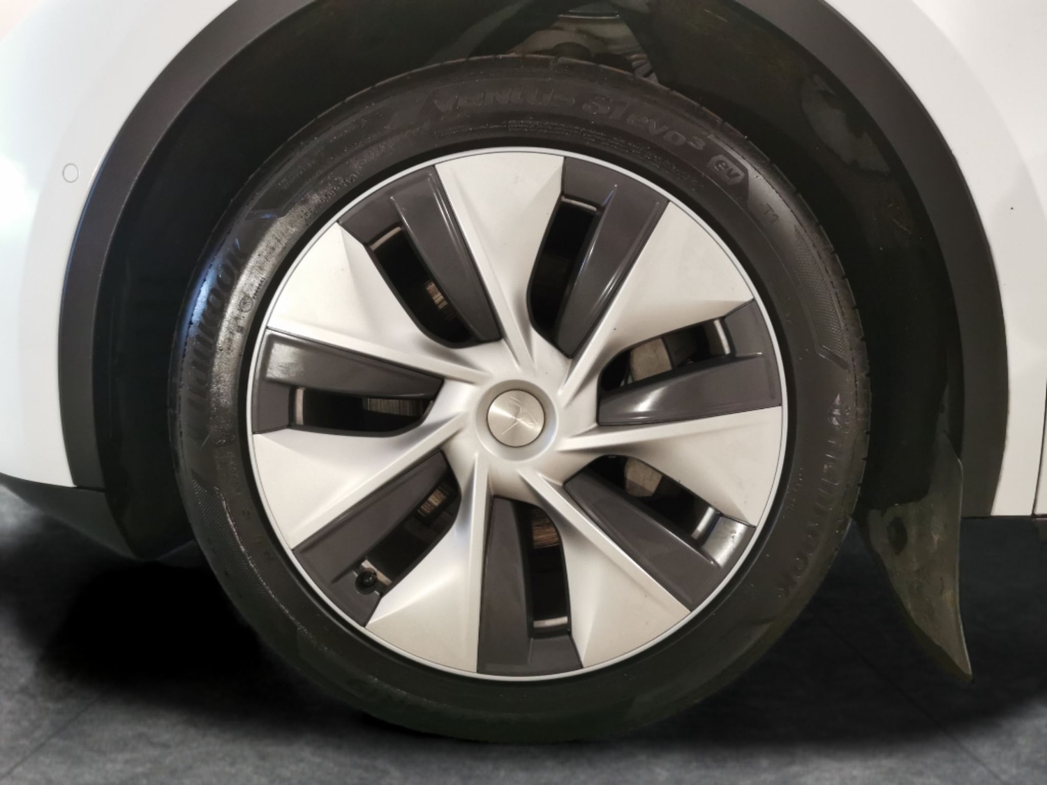 Used Tesla Model Y 2022 for sale - 78134007: Photo 24
