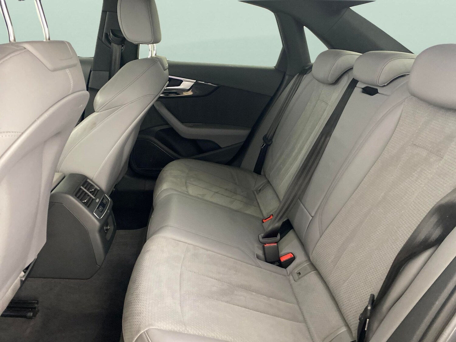 Used Audi A4 2023 for sale - 77902153: Photo 25