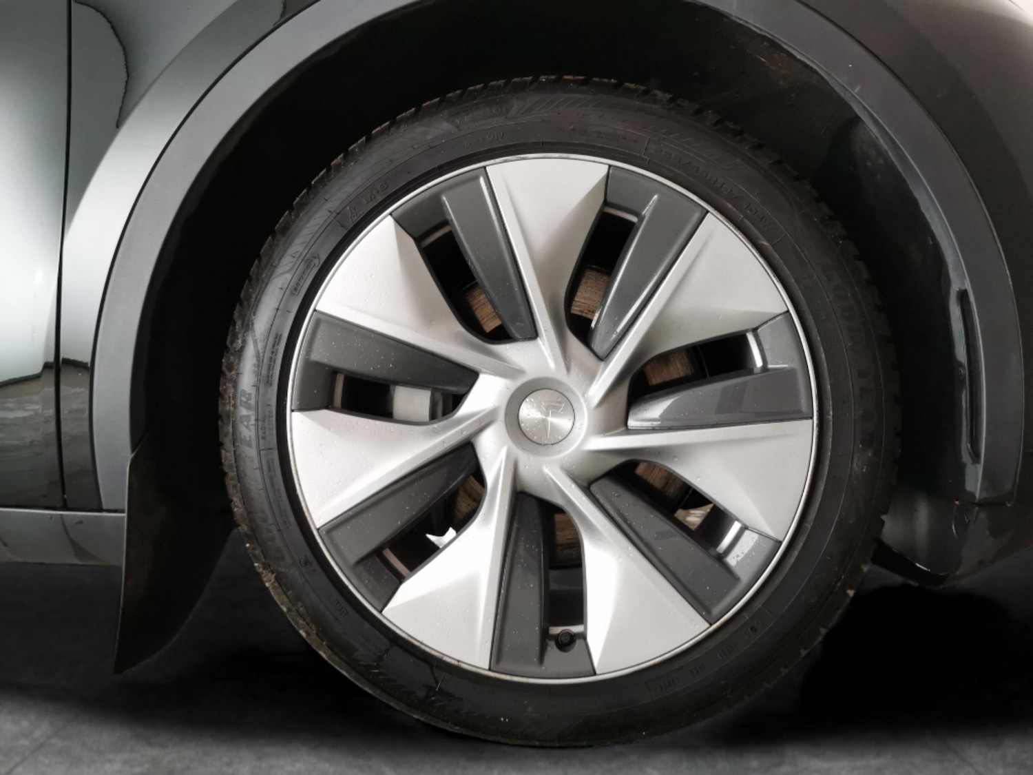 Used Tesla Model Y 2023 for sale - 77123082: Photo 26