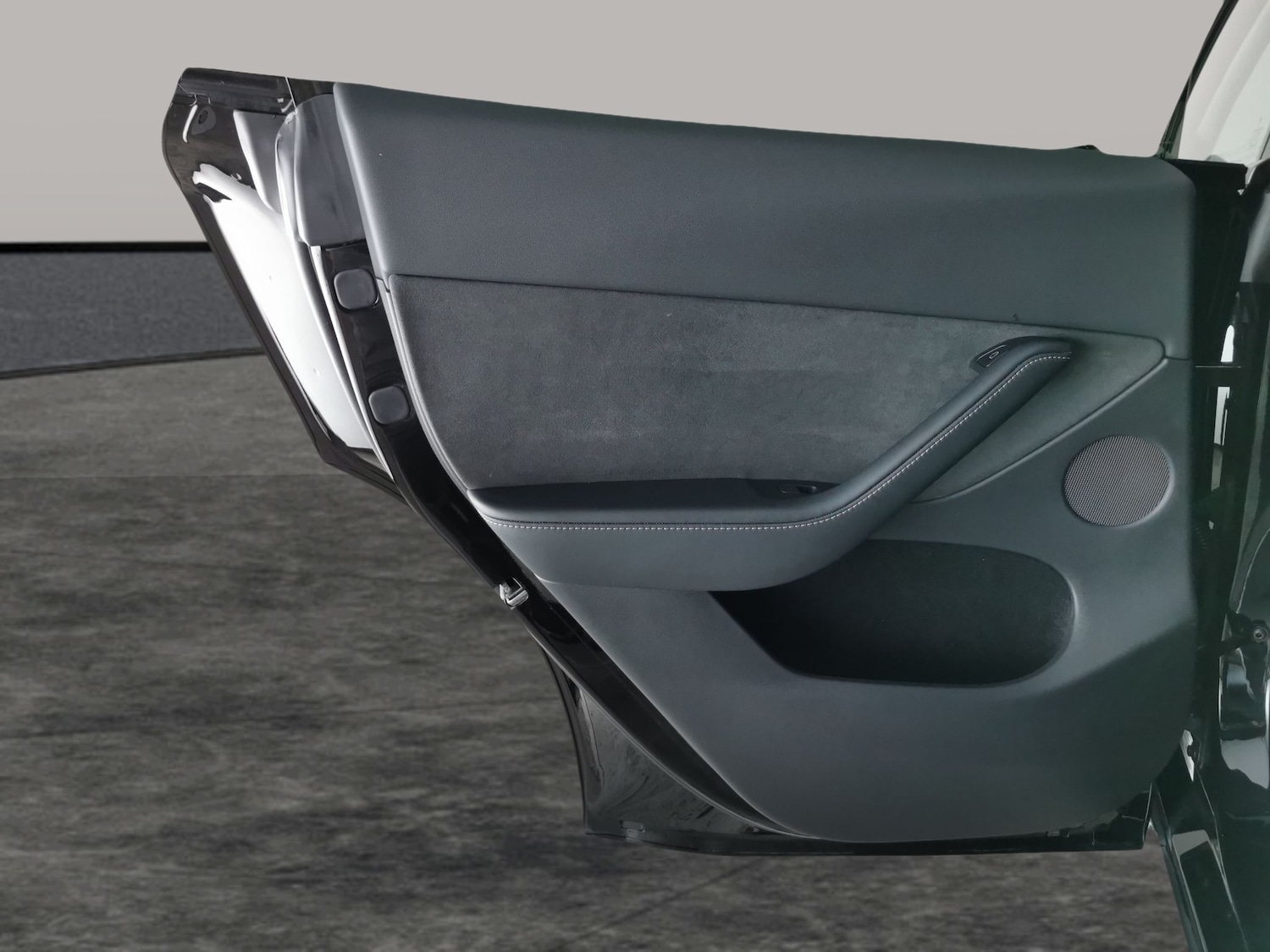 Used Tesla Model Y 2023 for sale - 77123082: Photo 30