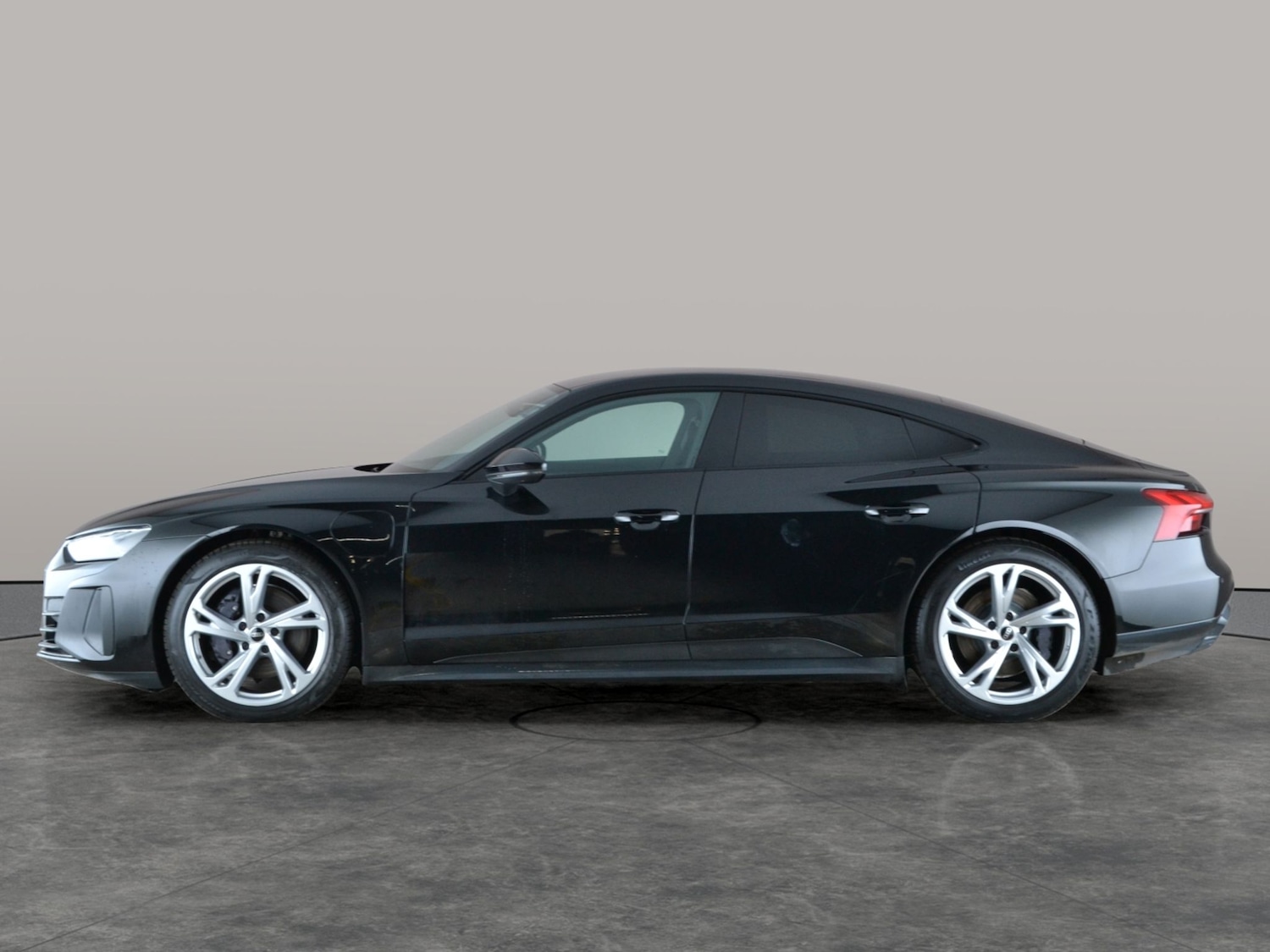 Used Audi e-tron GT 2022 for sale - 77373324: Photo 14