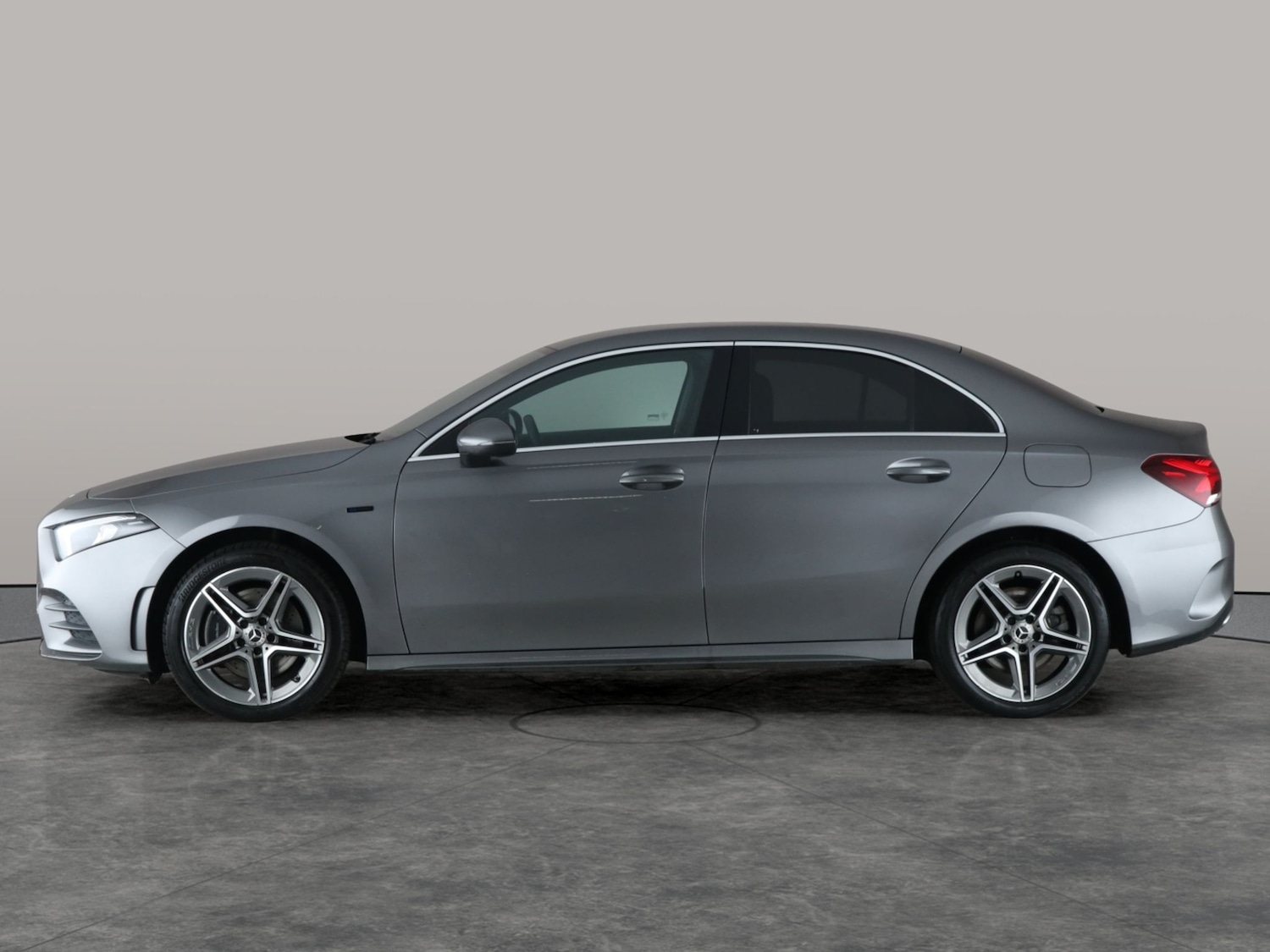 Used Mercedes-Benz A-Class 2020 for sale - 76704017: Photo 13