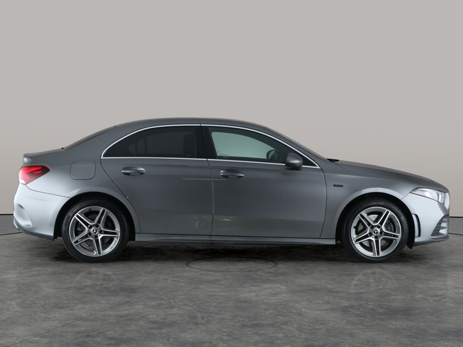 Used Mercedes-Benz A-Class 2020 for sale - 76704017: Photo 9