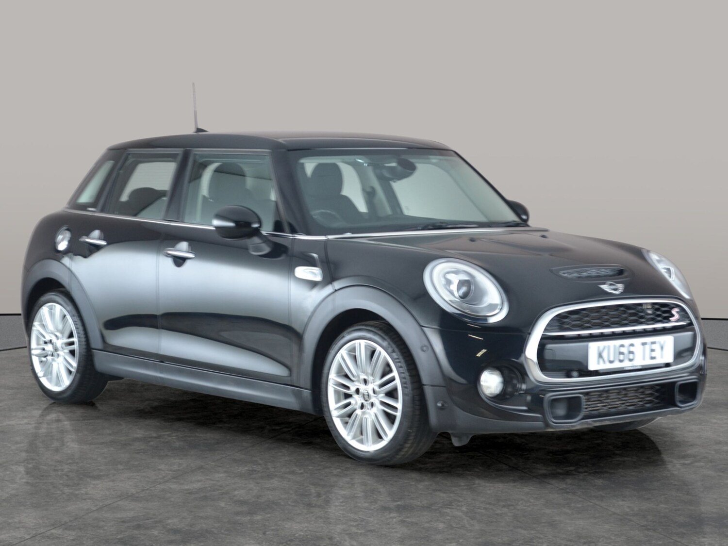 Used MINI Hatch 2016 for sale - 78221137: Photo 8