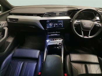 Used Audi e-tron 2022 for sale - 75960557: Photo