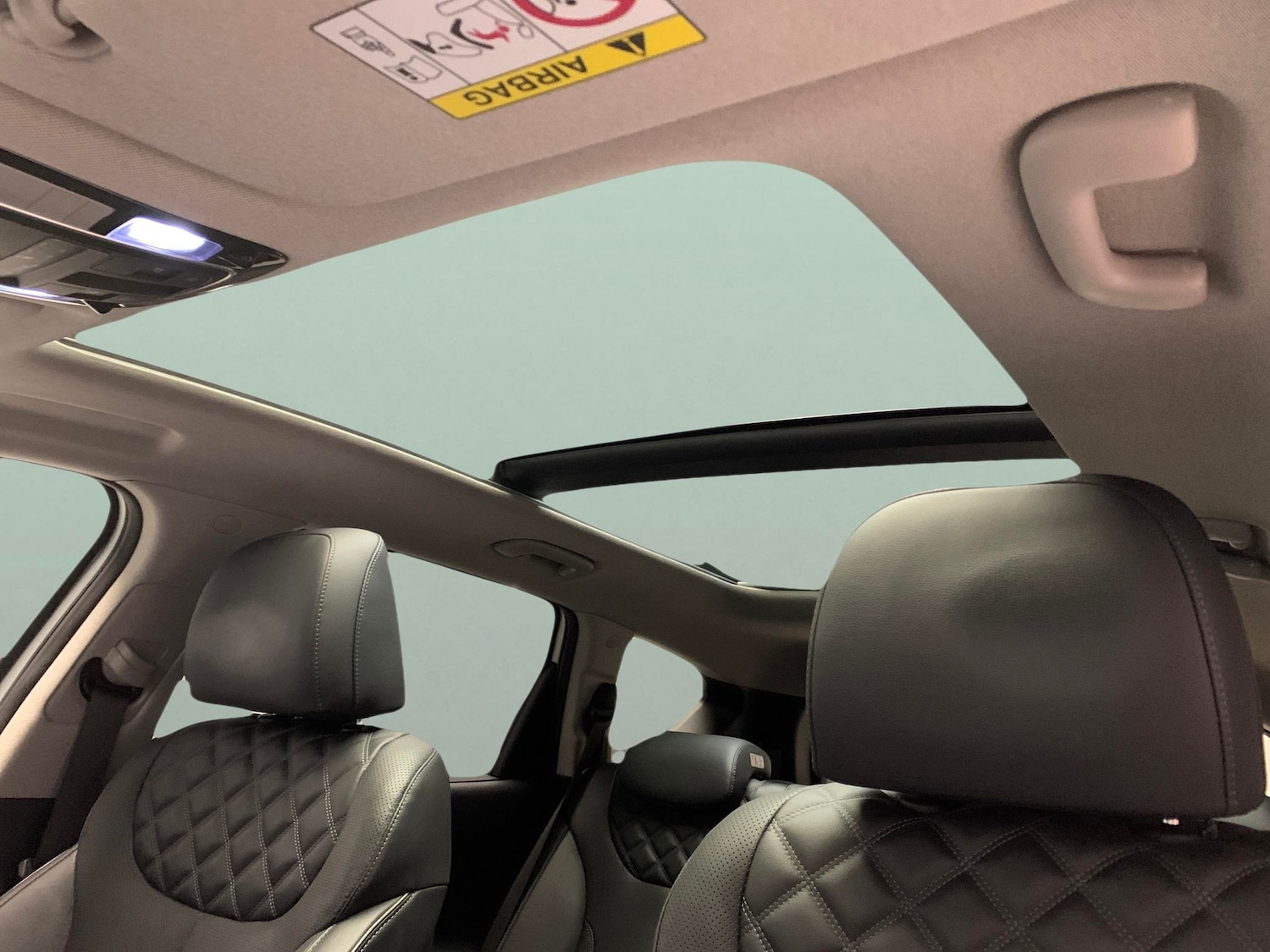 Used Hyundai Santa Fe 2022 for sale - 76534248: Photo 5