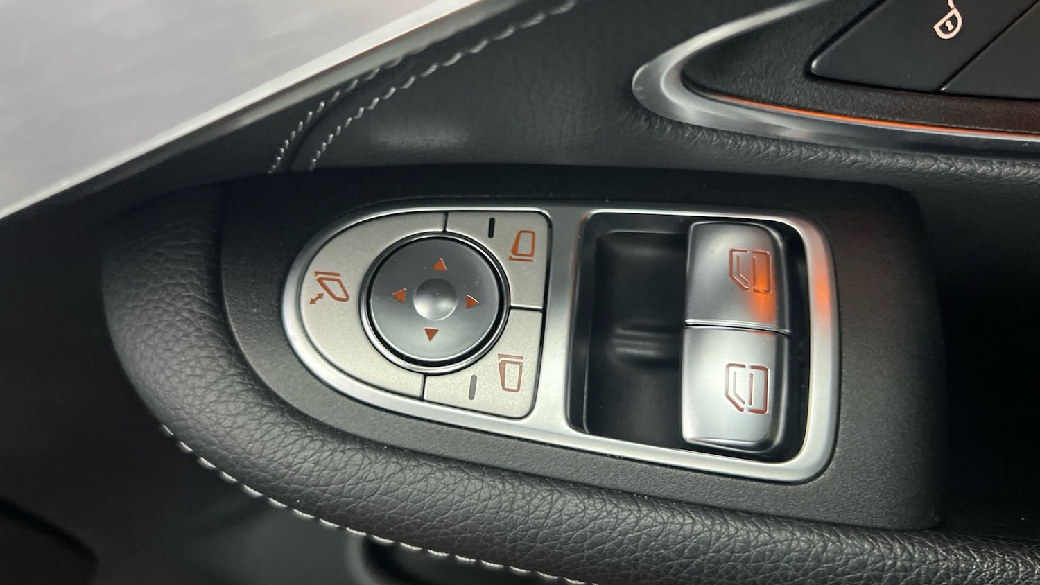 Used Mercedes-Benz C Class 2019 for sale - 77634904: Photo 26