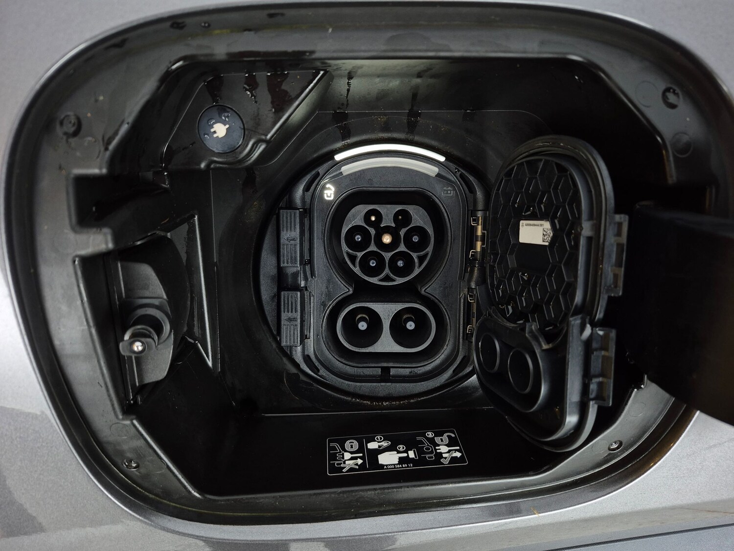 Used Mercedes-Benz EQA 2023 for sale - 77789976: Photo 37