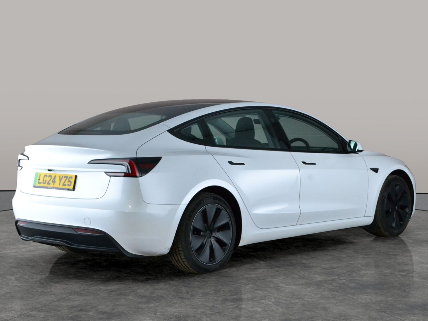 Used Tesla Model 3 2024 for sale - 77934712: Photo 11