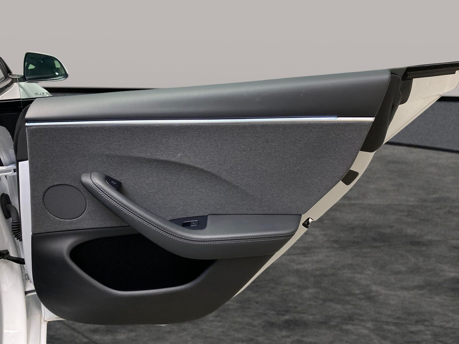 Used Tesla Model 3 2024 for sale - 77934712: Photo 30