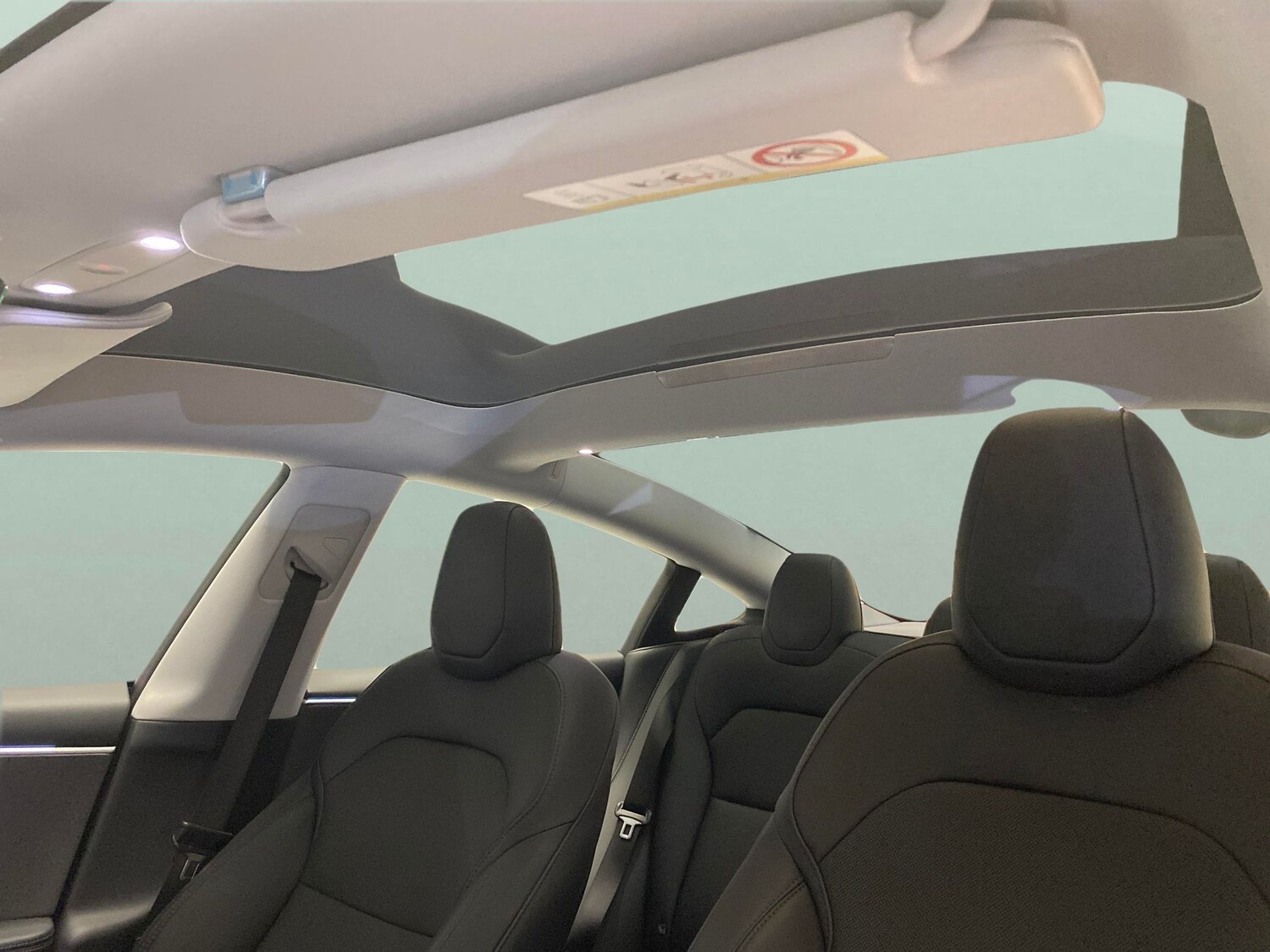 Used Tesla Model 3 2024 for sale - 77934712: Photo 5