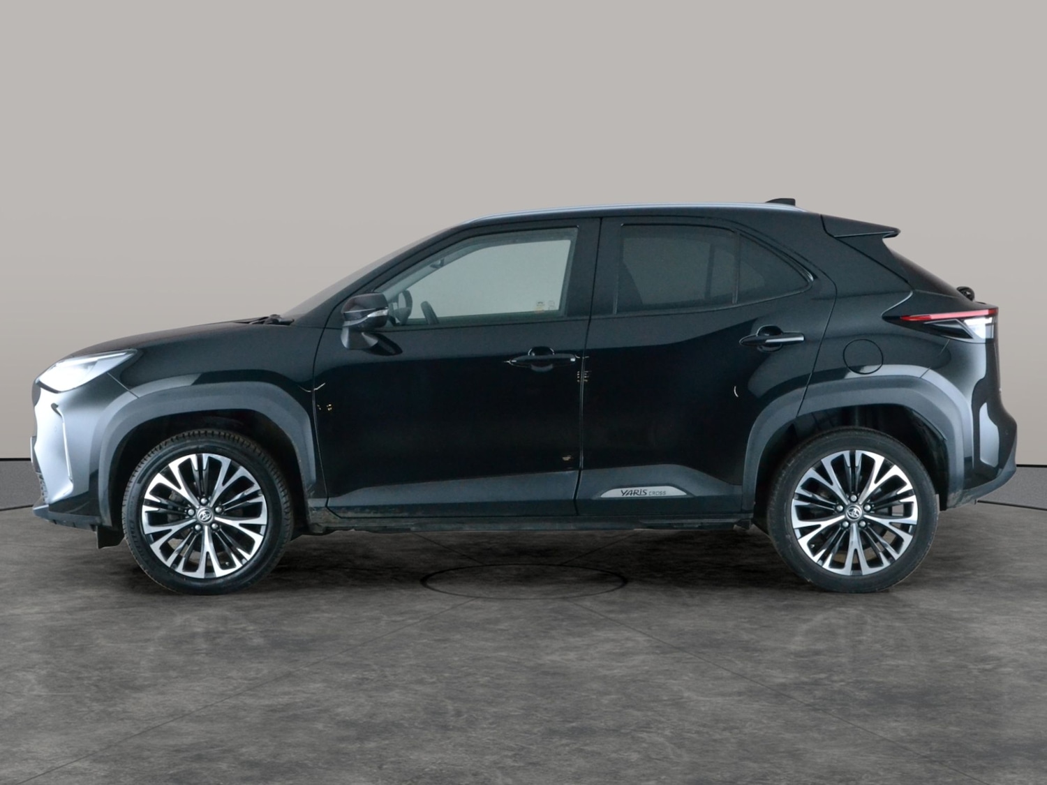 Used Toyota Yaris Cross 2022 for sale - 77676033: Photo 12